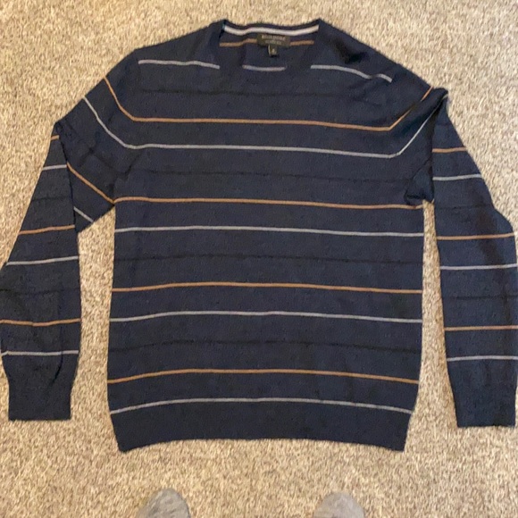 Navy striped Banana Republic wool sweater, size medium. - Picture 1 of 1